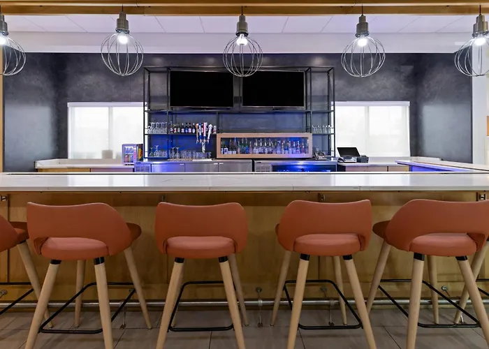 Holiday Inn & Suites - Savannah Airport - Pooler By Ihg
