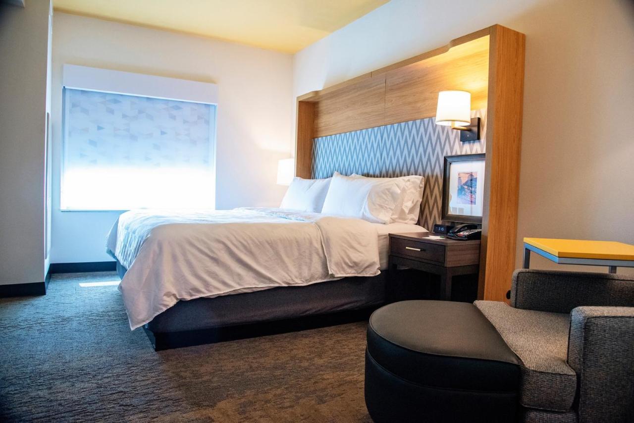 & - Savannah Airport - By Ihg 3*