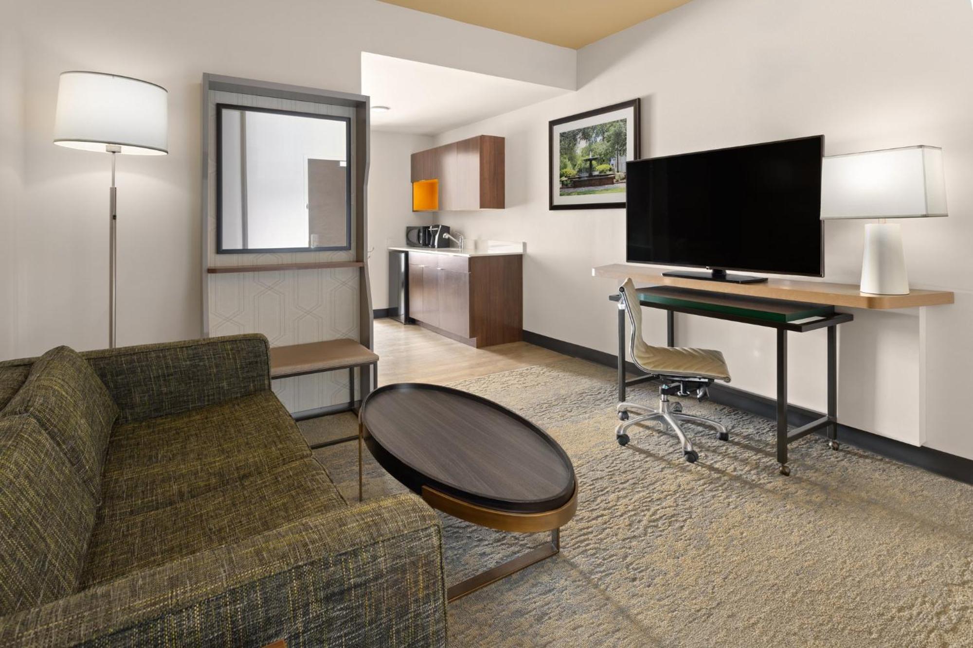 Hotel & - Savannah Airport - By Ihg 3*