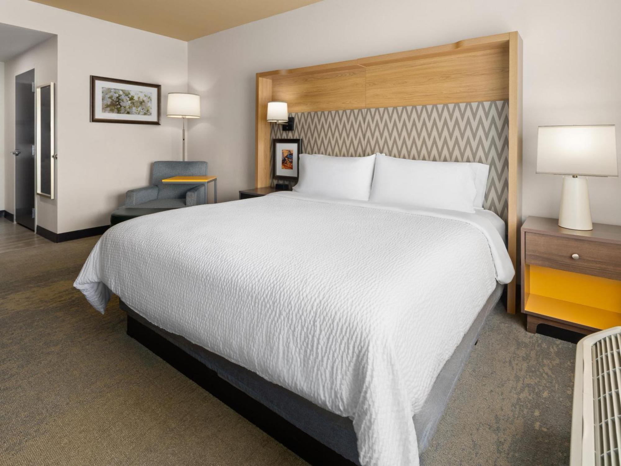 & - Savannah Airport - By Ihg Hotel