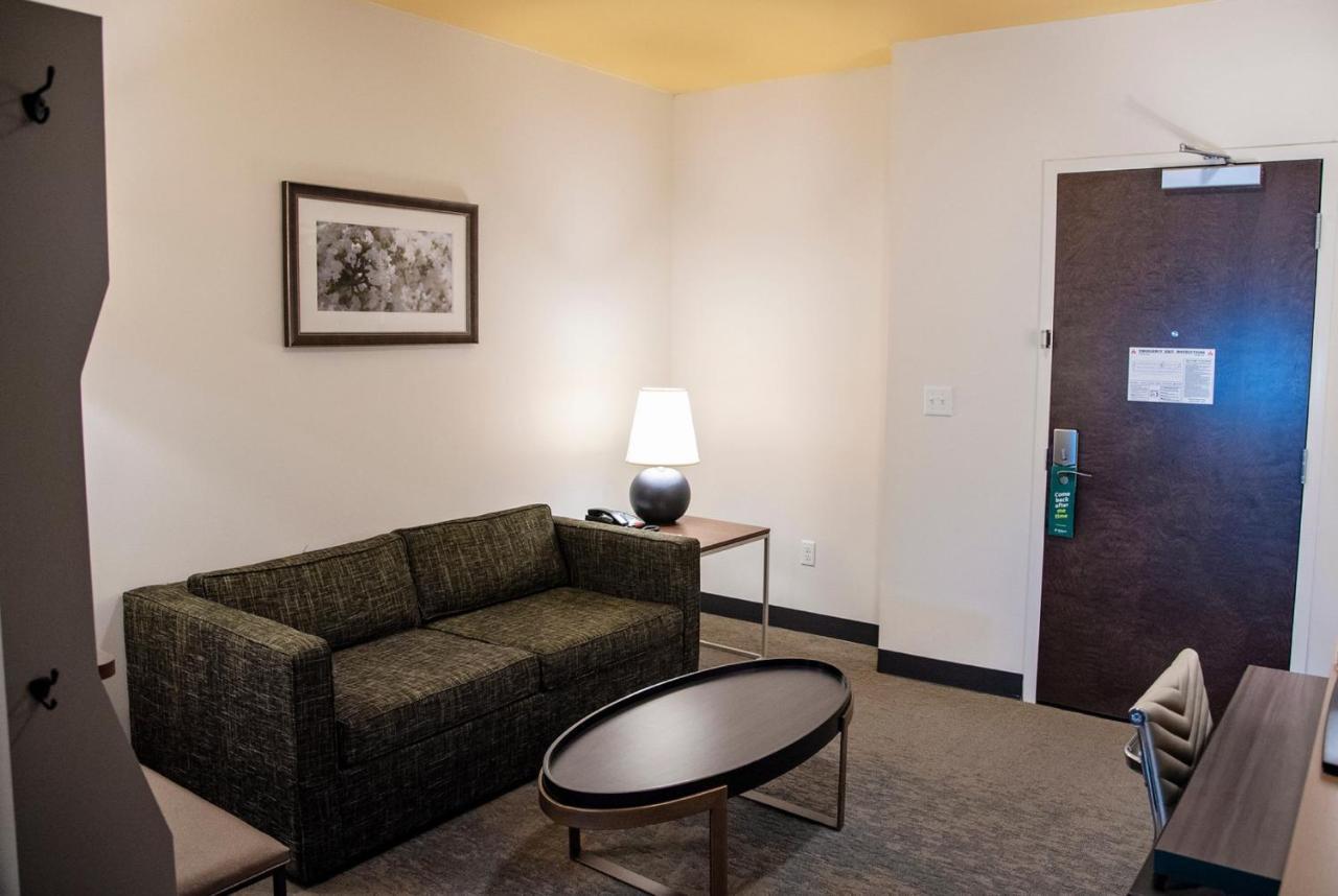 & - Savannah Airport - By Ihg Hotel